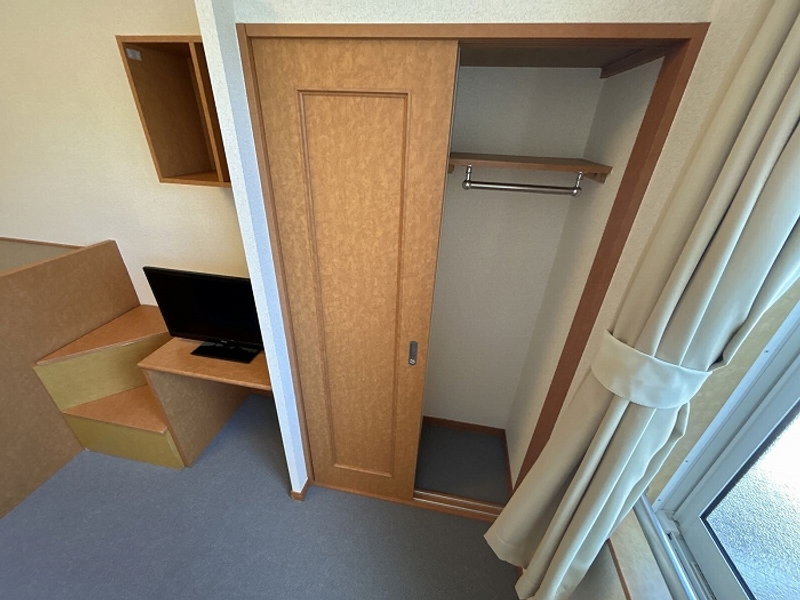 レオパレスフリージア 収納