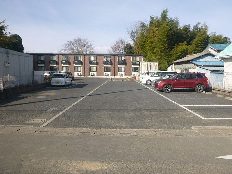 レオネクストＹＡＭＡＺＡＫＩ 駐車場