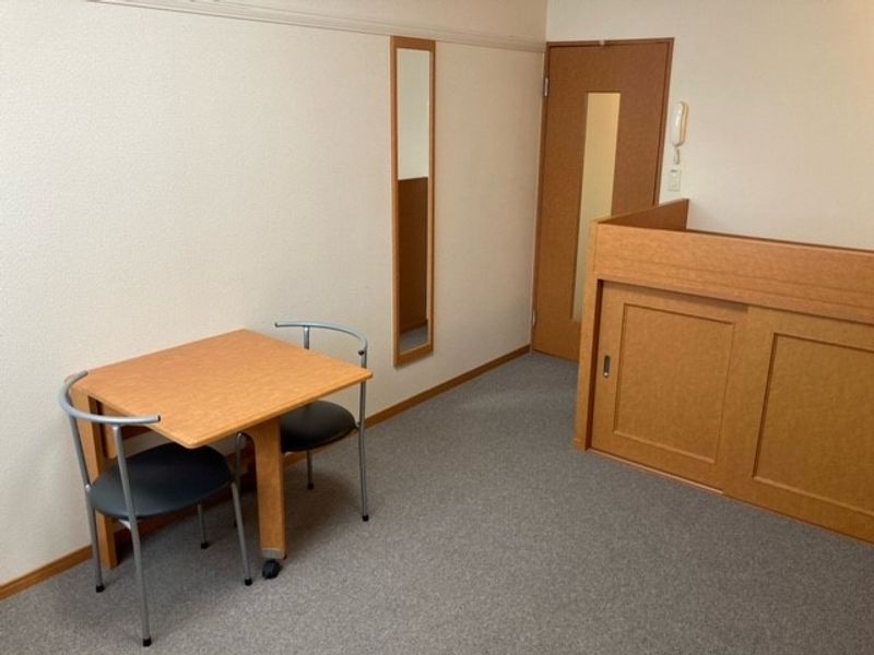 レオパレス庄 居間
