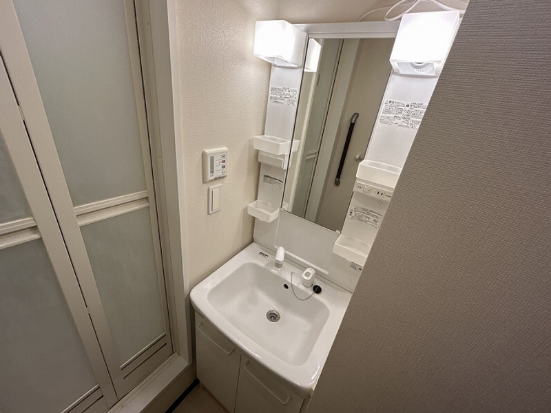 LEONEXT Brown Heights Bồn rửa mặt