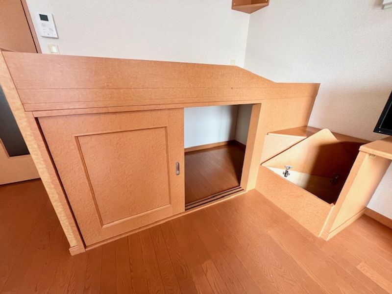 レオパレスパーチェ 収納