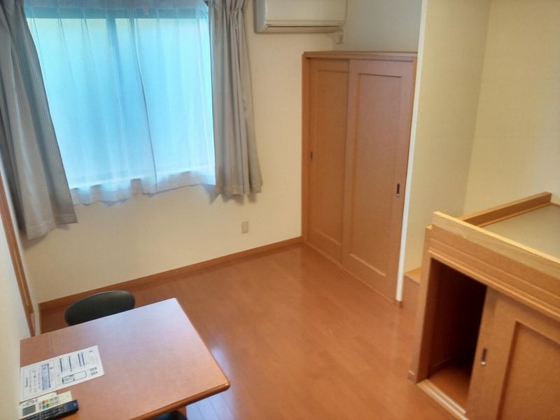 レオパレス安田　２ 居間