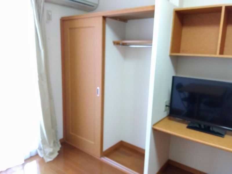 レオパレスルートイレブン 収納