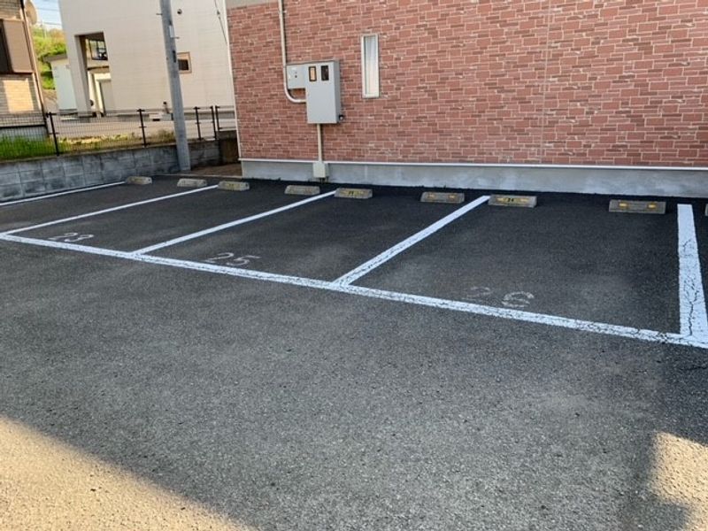 レオネクストサンヒルズ 駐車場