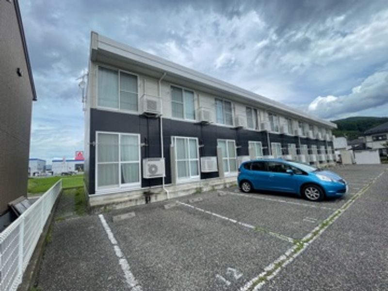 レオパレスガーデンハウス 駐車場