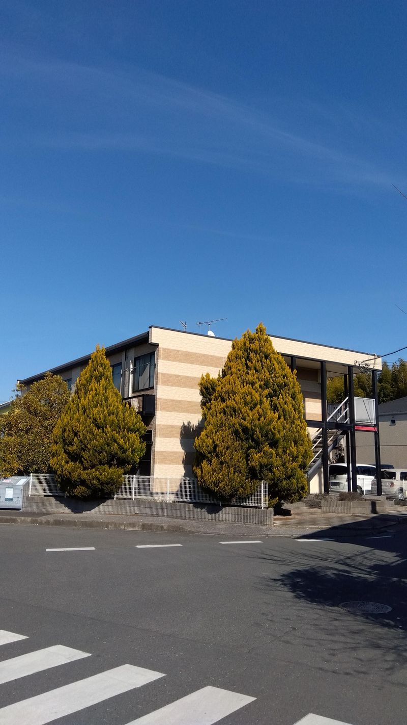 レオパレスメイ 外観