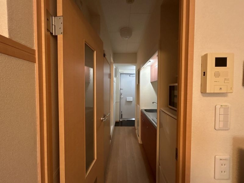 レオパレスルミエール西台 玄関