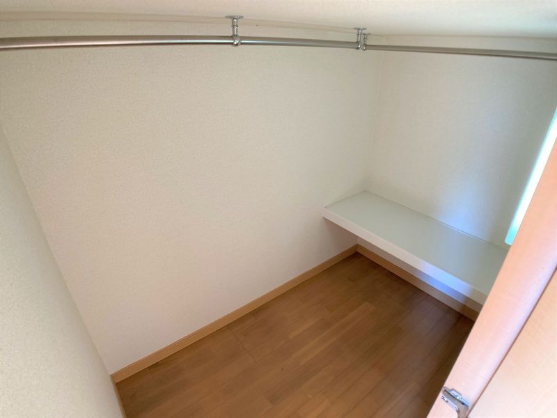 レオパレス上荒田町 収納