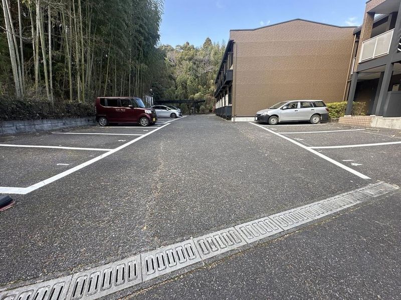 leopalace Blanc Oita Bãi đỗ xe