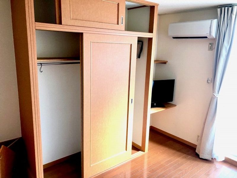 レオパレスセジュール 収納