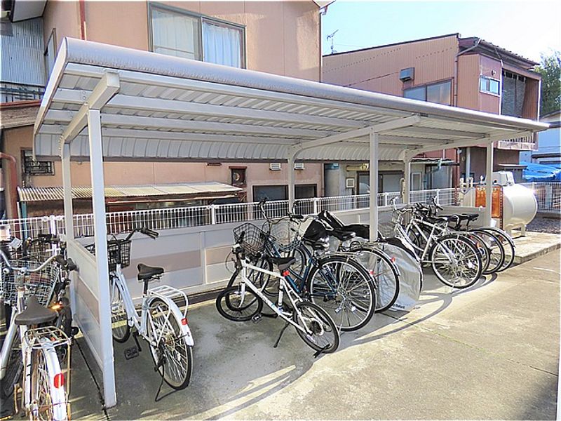 レオパレスフロイデン 共用部分