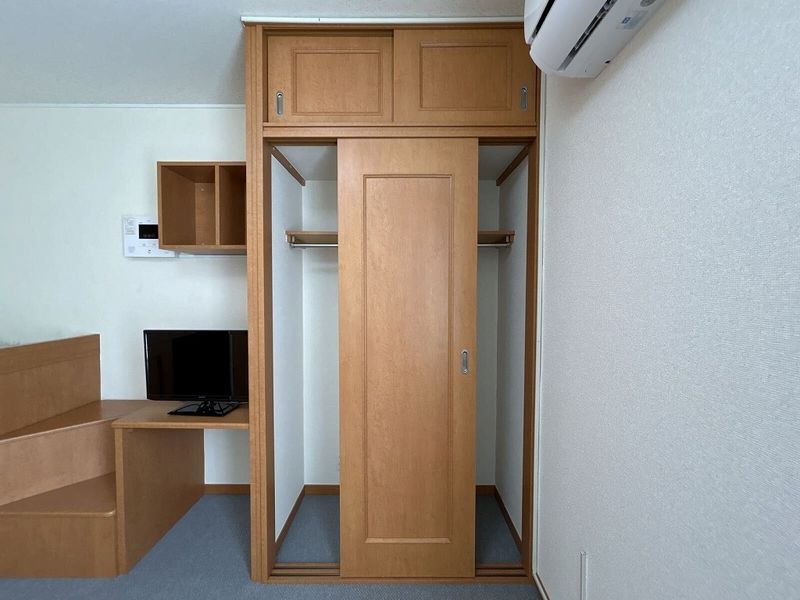 レオパレスプラムⅡ 収納