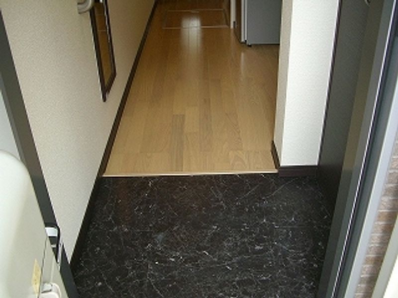 レオネクストクレールレジェンド 玄関