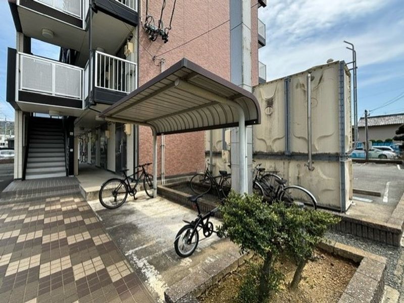 レオパレスＮＩＨＯ 共用部分