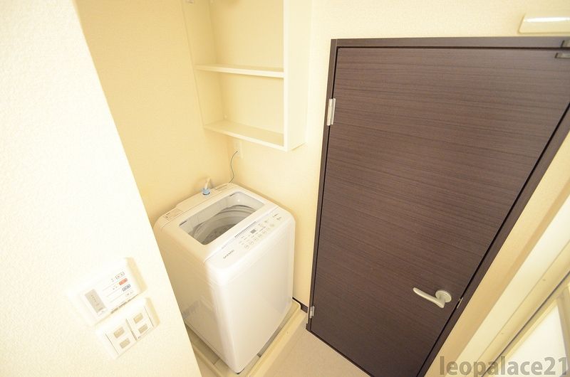 レオネクストシームリー東光寺 玄関