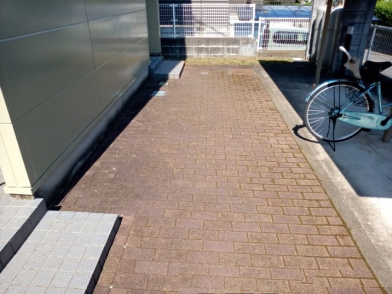 レオパレスフルーラ エントランス