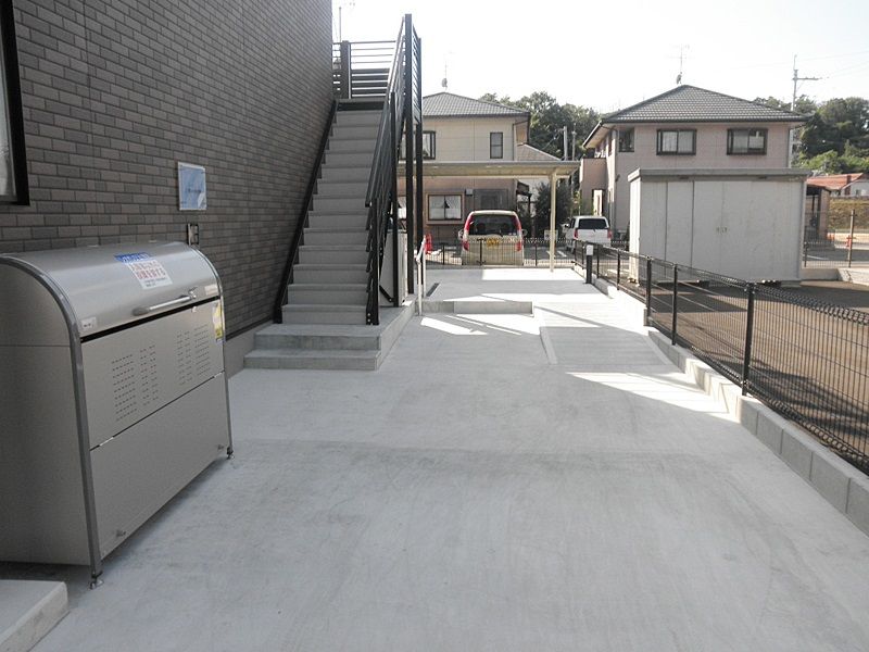 レオネクストグレース三野 共用部分