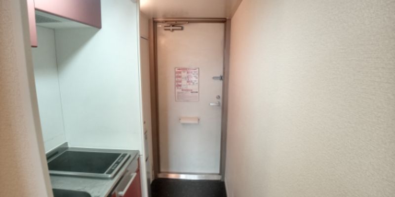 レオパレス志徳 玄関