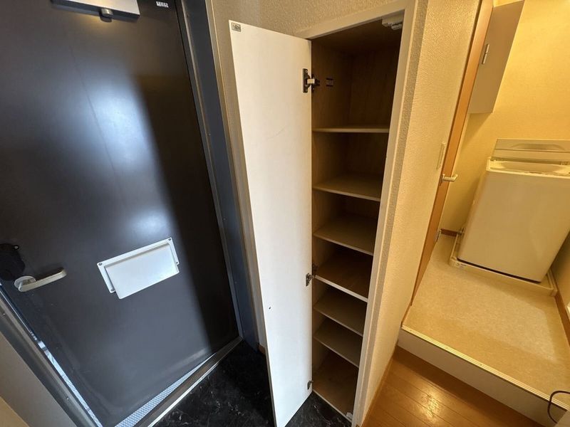 leopalace Cisl 2 Khác