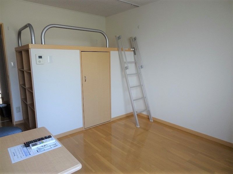 レオネクストトヨハラ 居間