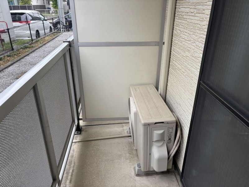 レオパレスあいりす バルコニー