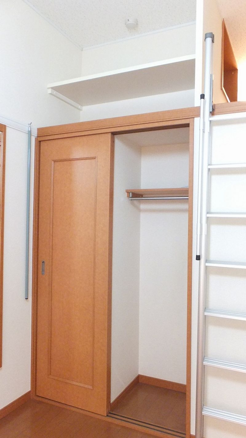 レオパレスハナブサ　Ｎａｒａ 収納