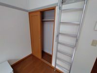 レオパレス川島 収納