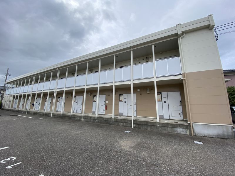 レオパレスプラージュ 外観