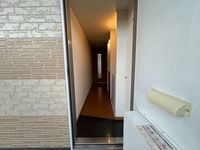 レオパレスボヌール 玄関