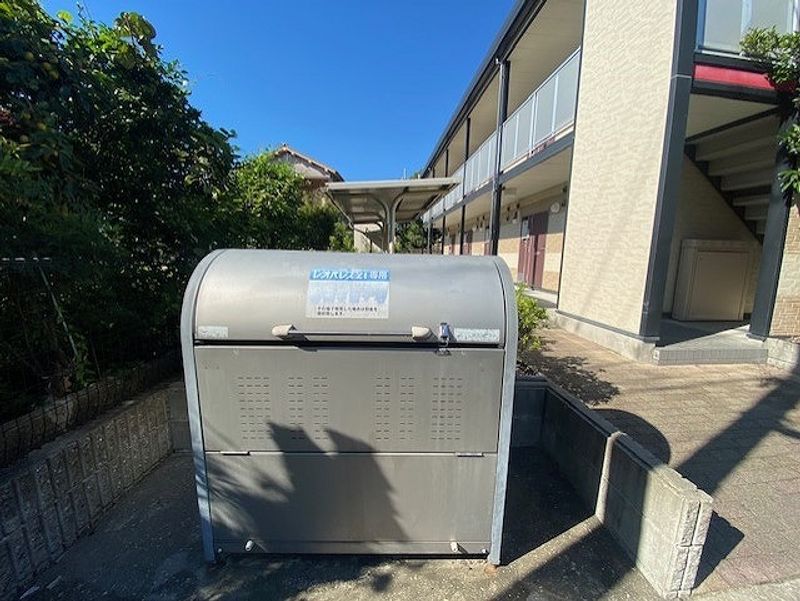 レオパレスとよしま その他