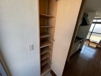 レオパレスナカノ 玄関