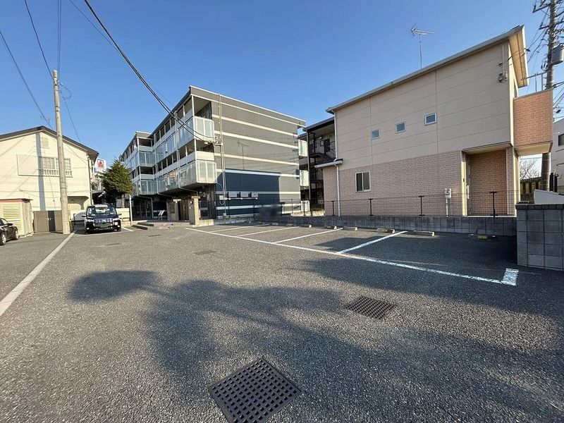 レオネクストひまわりⅡ 駐車場