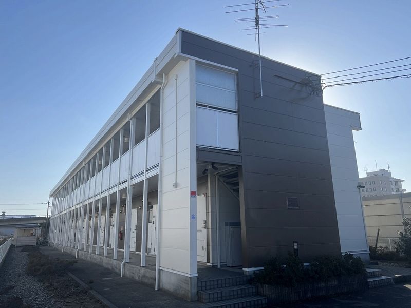 レオパレスプレジール２２ 外観