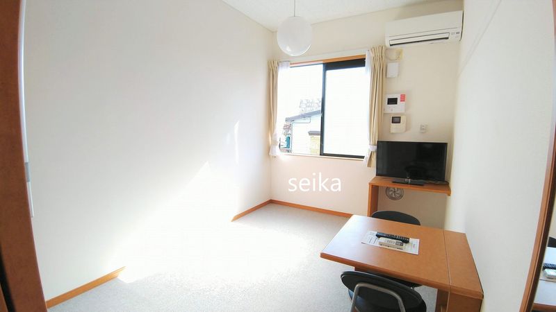 レオパレスイトウ 居間