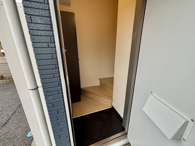 LEONEXT Plaisir Sedo II Entrance