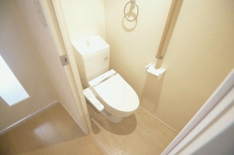 レオネクストカーサカメヤマ トイレ