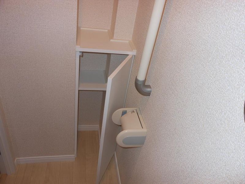 レオネクスト駒止 トイレ