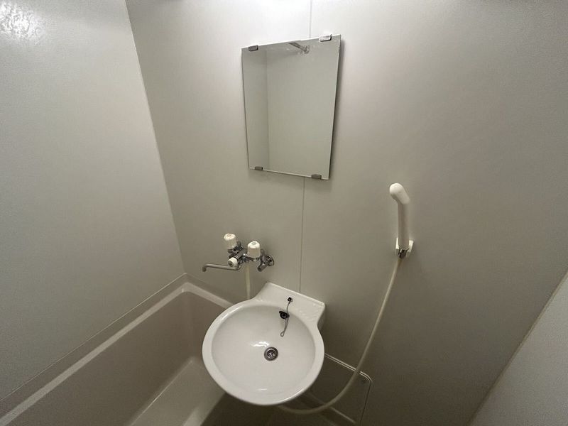 レオパレス光 洗面台