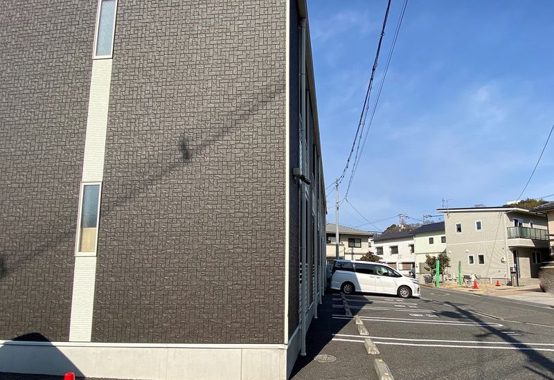 レオネクストしまなみⅡ 駐車場