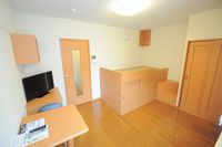 レオパレスボンヌシャンス　長浦 居間