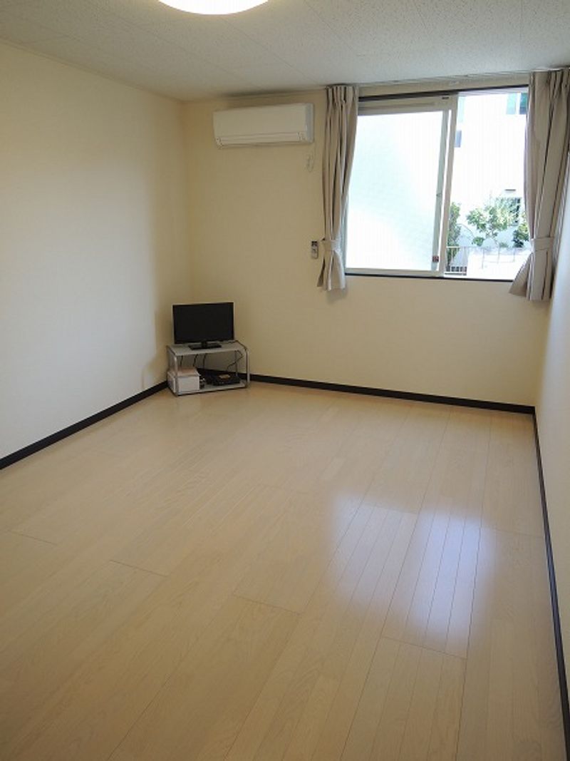 レオネクスト楓 居間