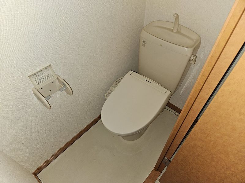 レオパレス眉山南 トイレ