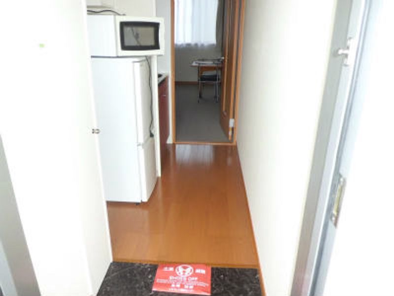 レオパレスメープルグラン　Ⅱ 玄関