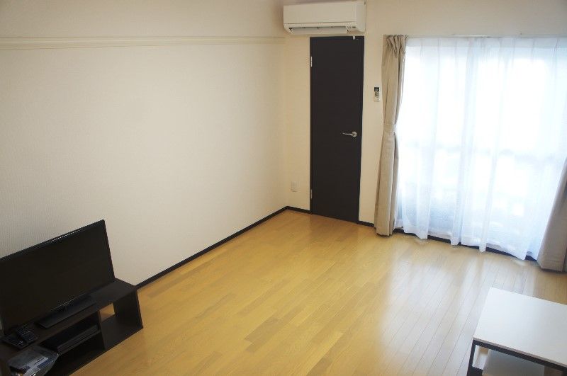 クレイノ陶元町 居間