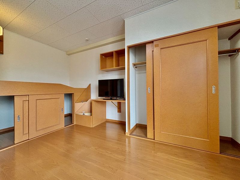 レオパレスダイナスティ 収納