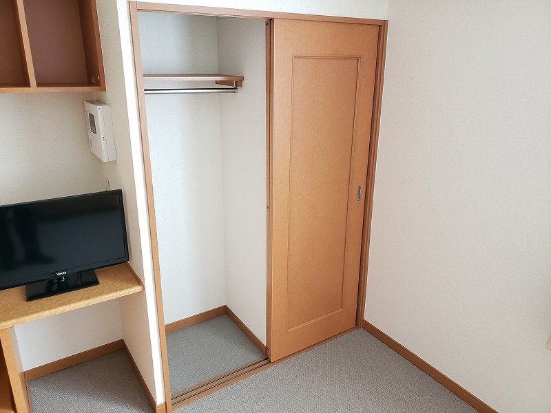レオパレスヴェルブィル 収納