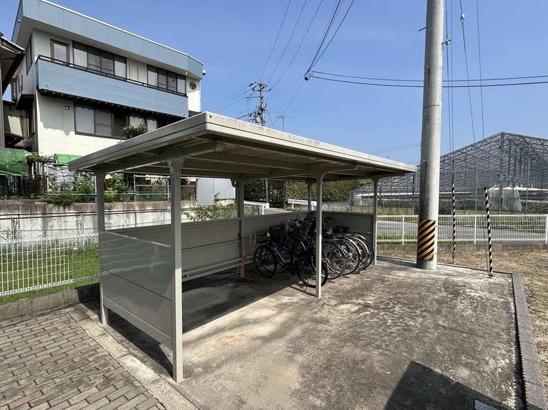レオパレスフローラⅢ 共用部分