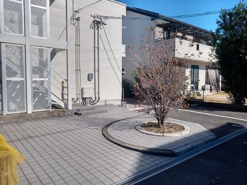 レオパレス岐阜インター エントランス