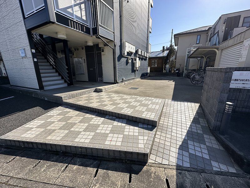 レオパレス中今泉 共用部分
