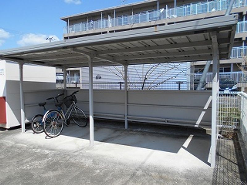レオパレス愛子　２００５ 共用部分